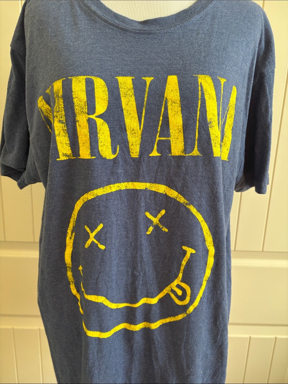 Nirvana Smiley Kurt Cobain Band Tees Blue w/ Yellow Logo Size XL